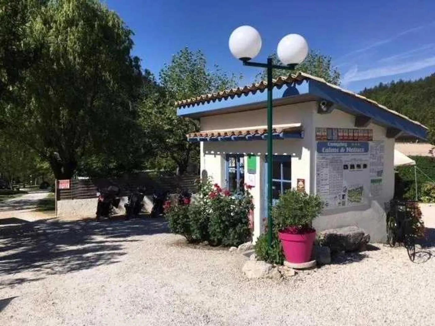 Camping 3 Etoiles - Ccbbbda Castellane 0*,